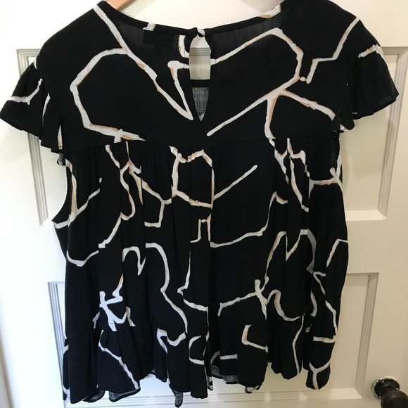 Black flowy Who What Wear XL Top - Picture 2 of 5